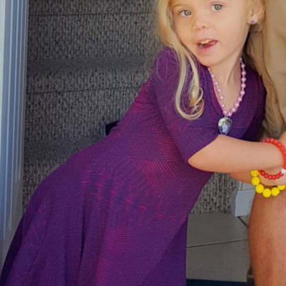 Mom and me matching lularoe dresses - Picture 5 of 5